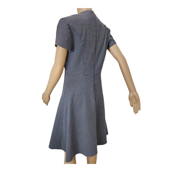 Purple Hugo Boss Halomi V Neck Fit & Flare Back Zip Dress Size 8 US 12 UK 44 IT - Picture 4 of 7